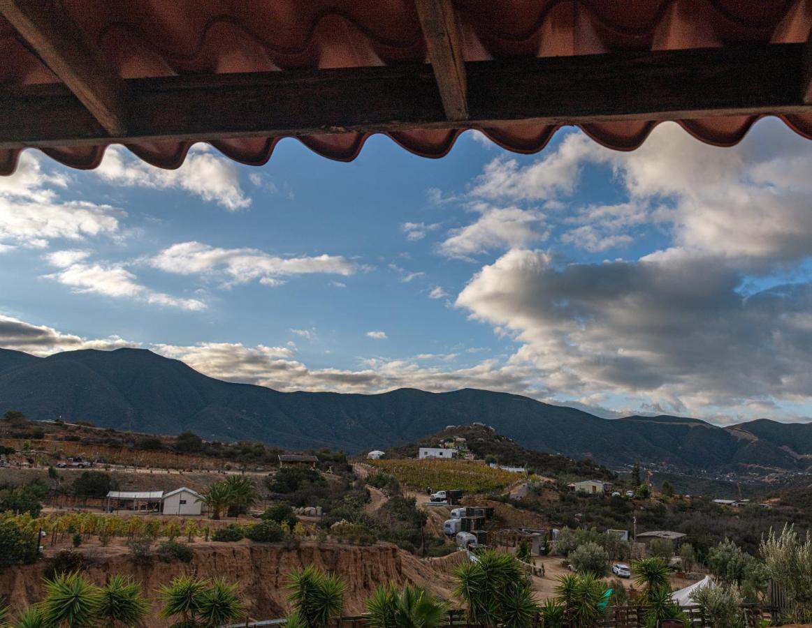 Finca De Lulu Y Jose Ruta Del Vino バジェ・デ・グアダルーペ エクステリア 写真